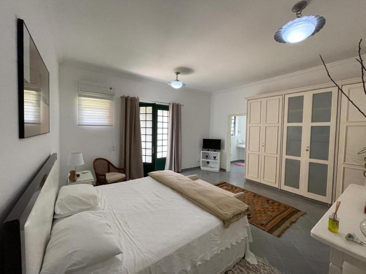 Villa Serena Bed & Breakfast Ембу Екстер'єр фото
