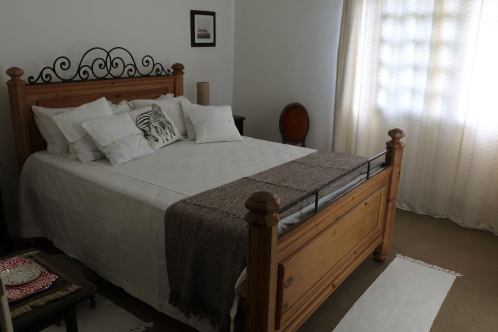 Villa Serena Bed & Breakfast Ембу Екстер'єр фото