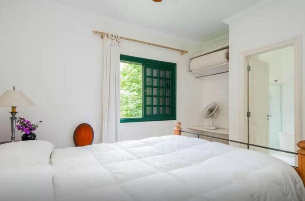 Villa Serena Bed & Breakfast Ембу Екстер'єр фото